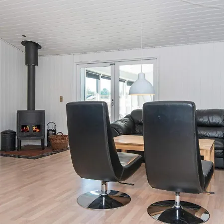 Four-bedroom Holiday In Hals 5 * Ringkobing