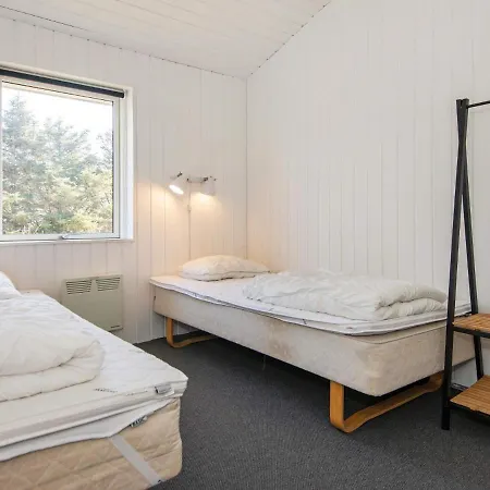 Four-bedroom Holiday In Hals 5 *